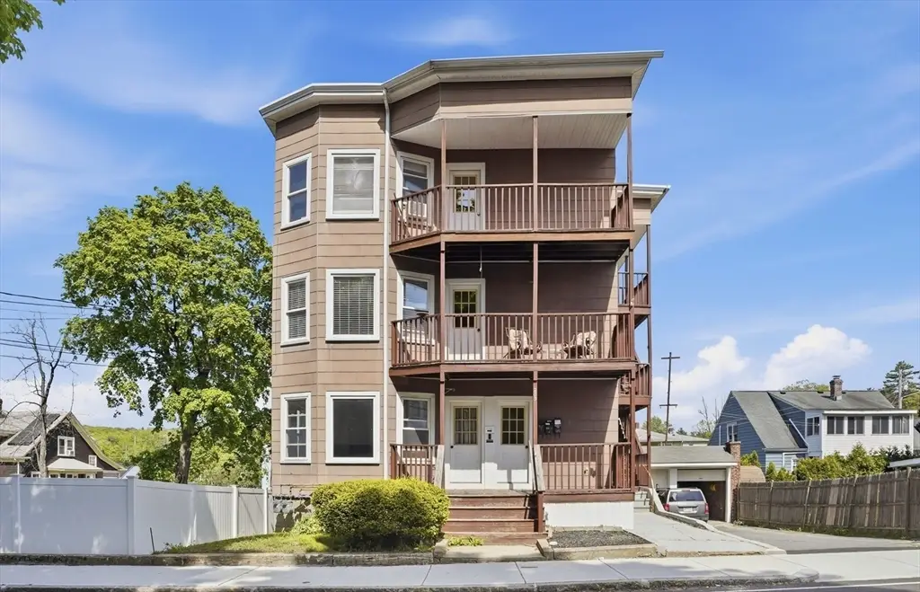 233 Clarendon Street, Fitchburg, MA 01420 - #1