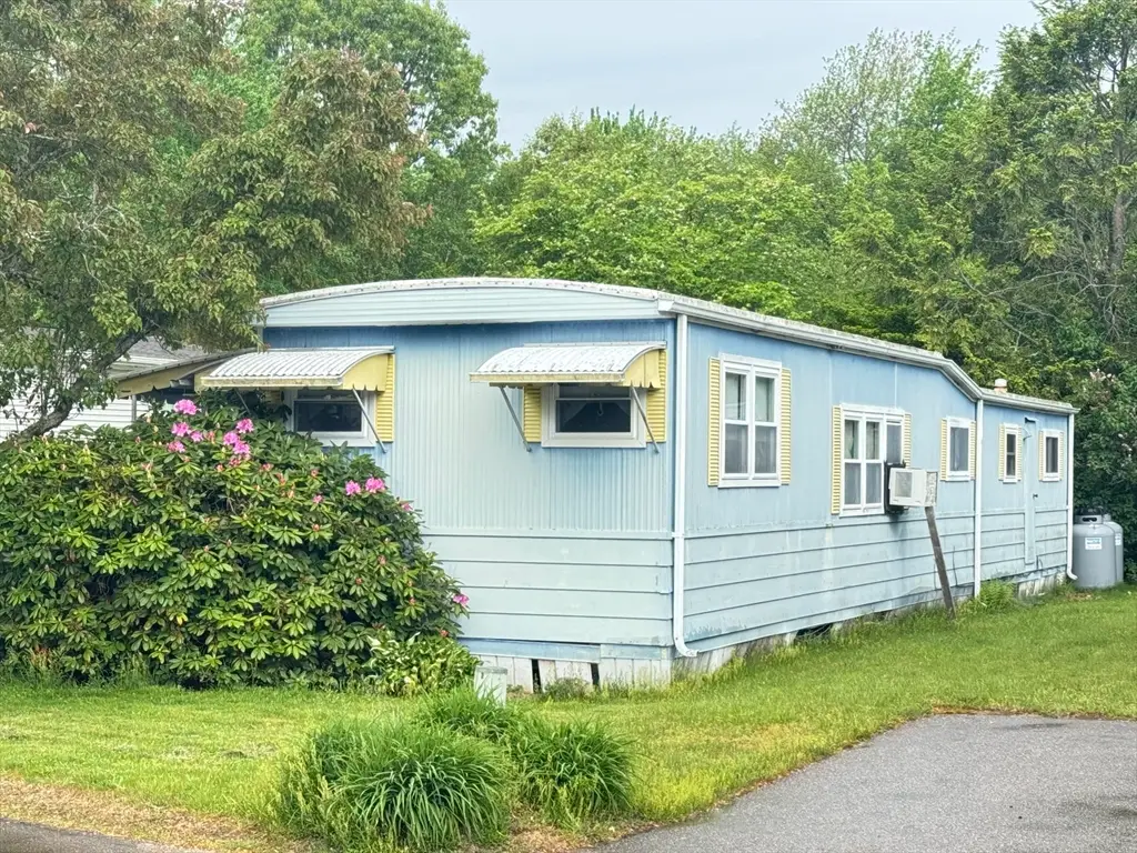 8 Robert Road, Plainville, MA 02762 - #1