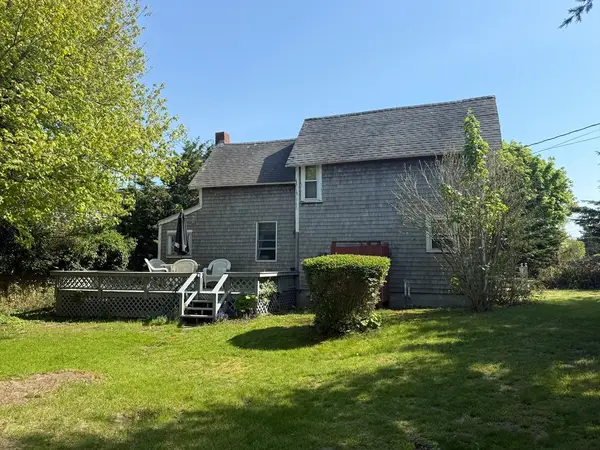 19 Perkins Avenue, Oak Bluffs, MA 02557