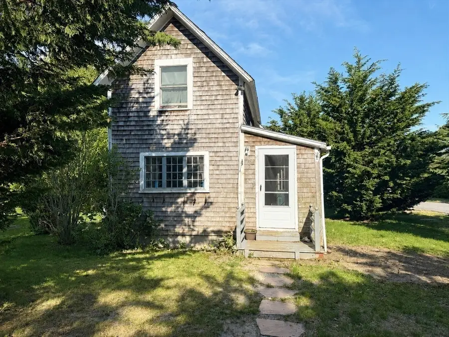 19 Perkins Avenue, Oak Bluffs, MA 02557 - #2