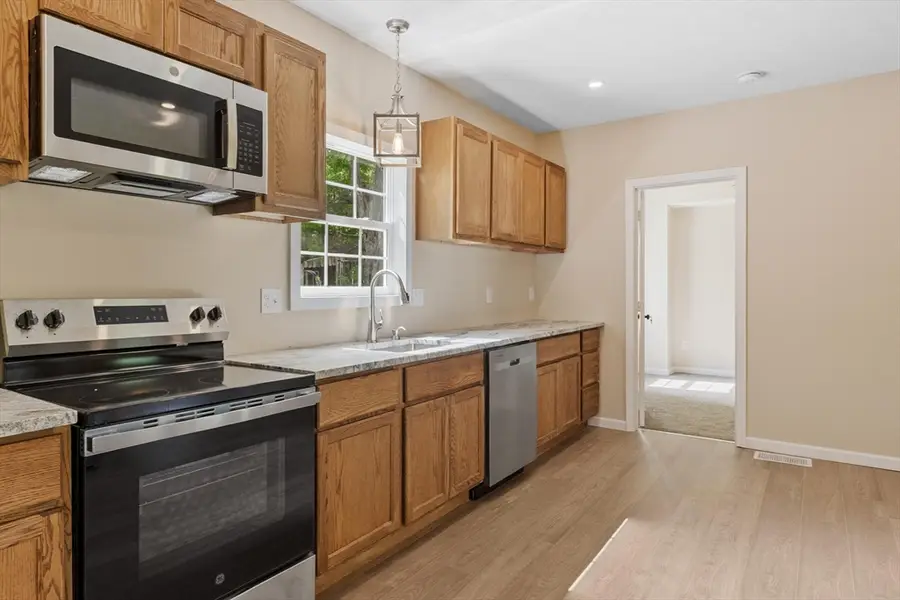 37 Dexter St, Orange, MA 01364 - #3
