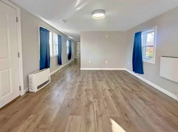 43 S Main St, Acushnet, MA 02743 - #3