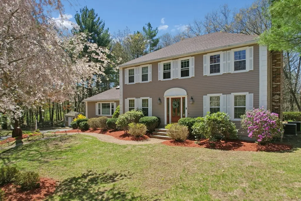 72 Oak Ave, Northborough, MA 01532 - #1