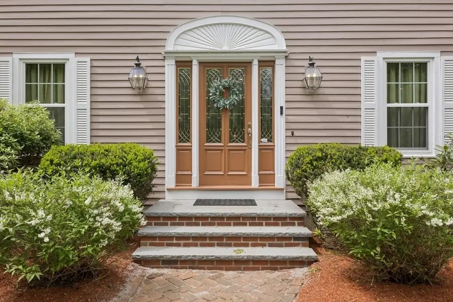 72 Oak Ave, Northborough, MA 01532 - #2