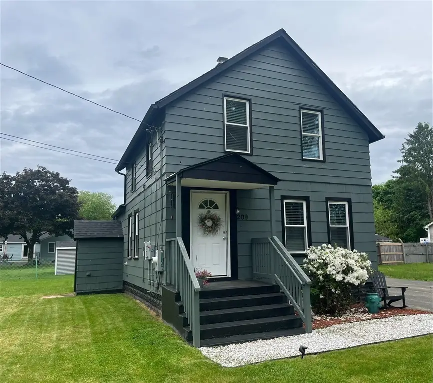 209 Adams St, Agawam, MA 01001 - #2