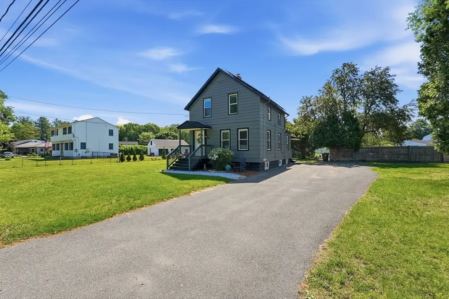 209 Adams St, Agawam, MA 01001 - #3