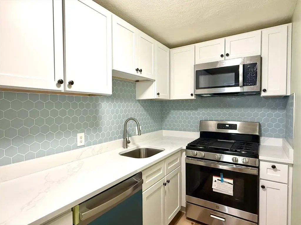 9 Kenmar Dr #14, Billerica, MA 01821 - #1