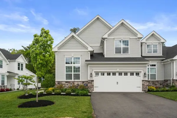 82 Ingalls Village Way #82, Boxford, MA 01921