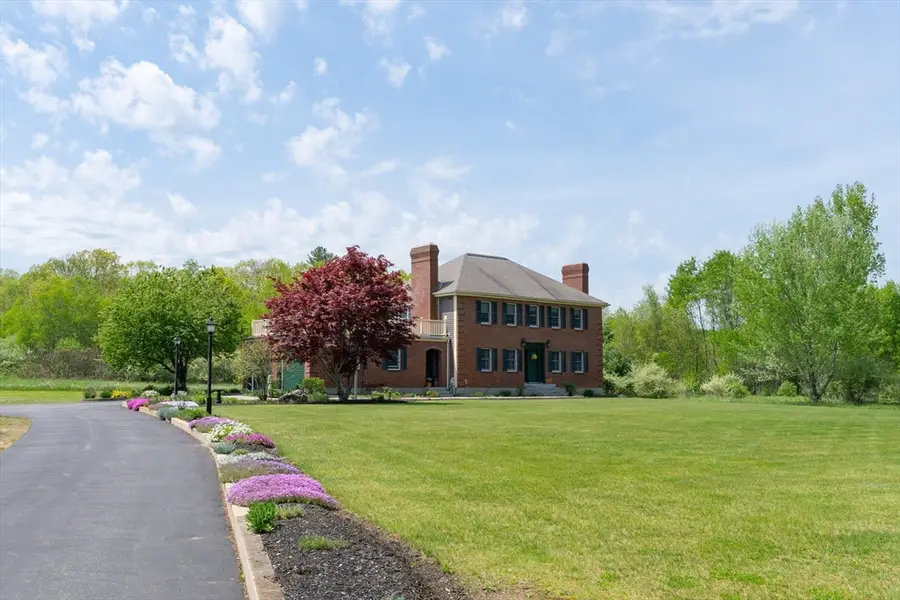 147 Oakham Rd, North Brookfield, MA 01535 - #3