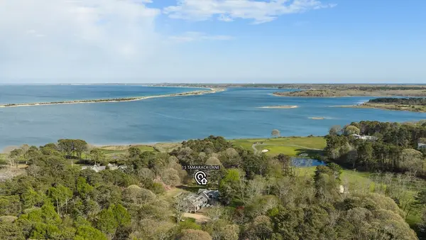 15 Tamarack Lane, Oak Bluffs, MA 02557