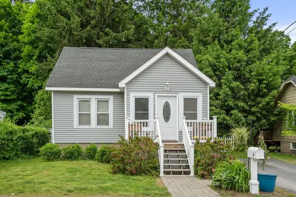 6 Pineland Ave, Shrewsbury, MA 01545