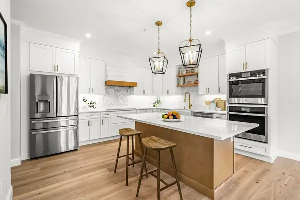 7 Whitman Circle #7, Bellingham, MA 02019