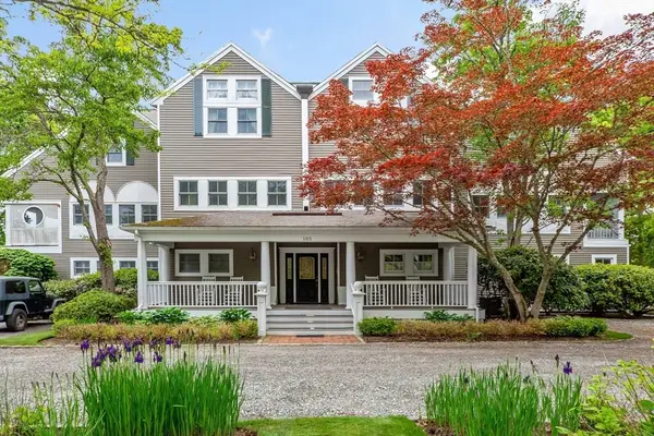 105 Parker Rd #B, Barnstable, MA 02655
