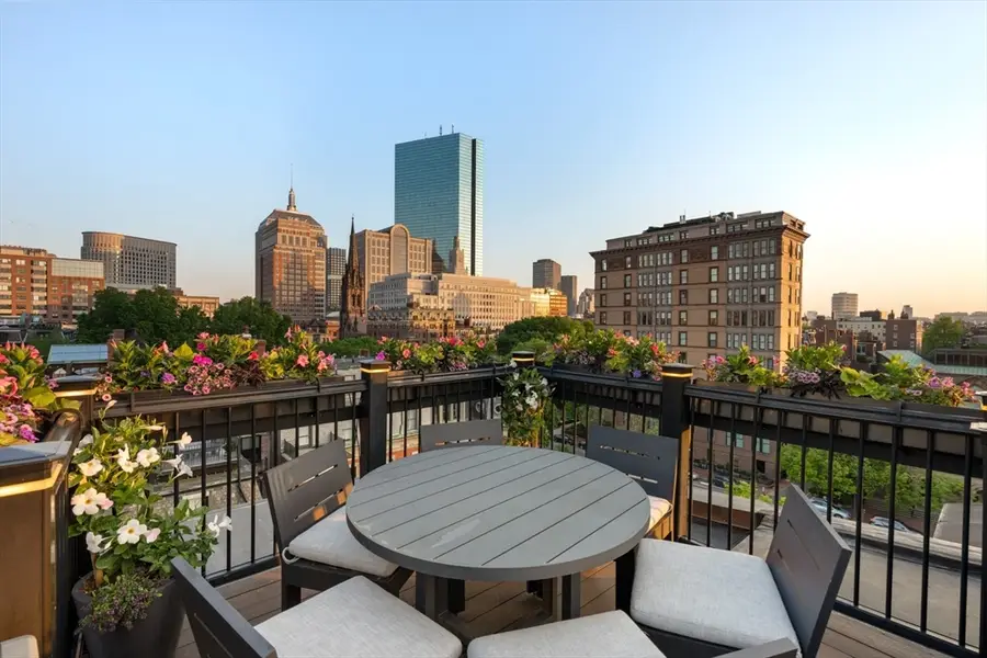 30 Marlborough St #PH, Boston, MA 02116 - #2