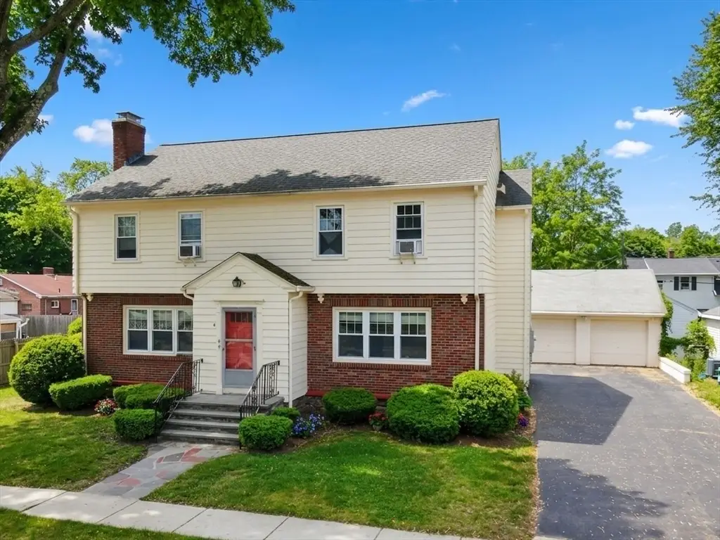 4 Palisades St, Worcester, MA 01604 - #1