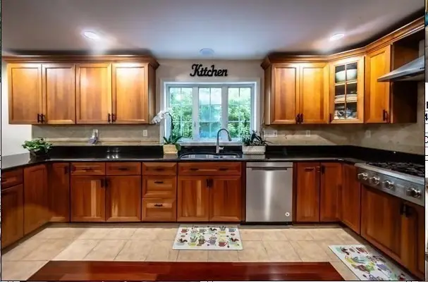 25 Morningside Dr, Haverhill, MA 01832 - #3