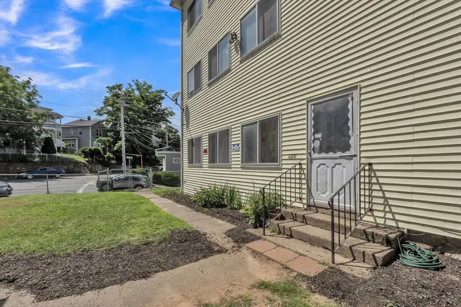 125 Cross St, Southbridge, MA 01550 - #2