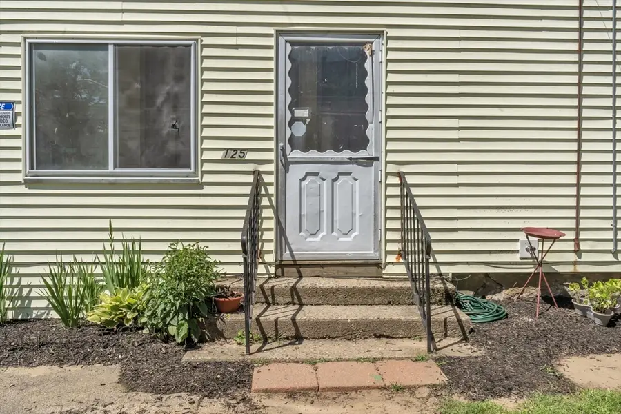 125 Cross St, Southbridge, MA 01550 - #3