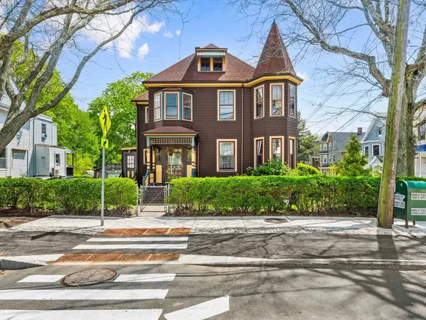 61 Central St, Somerville, MA 02143