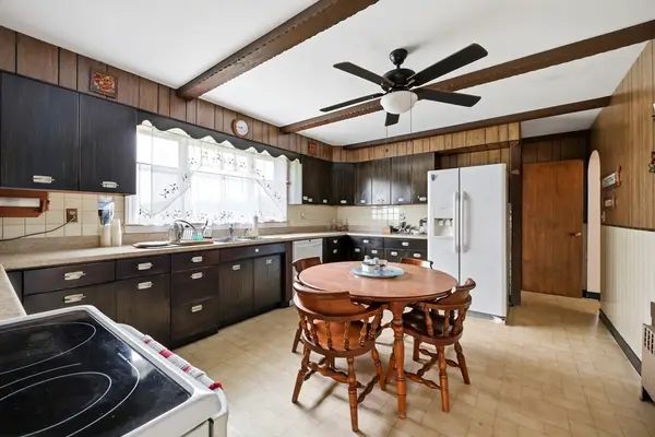 107 South St, East Brookfield, MA 01515