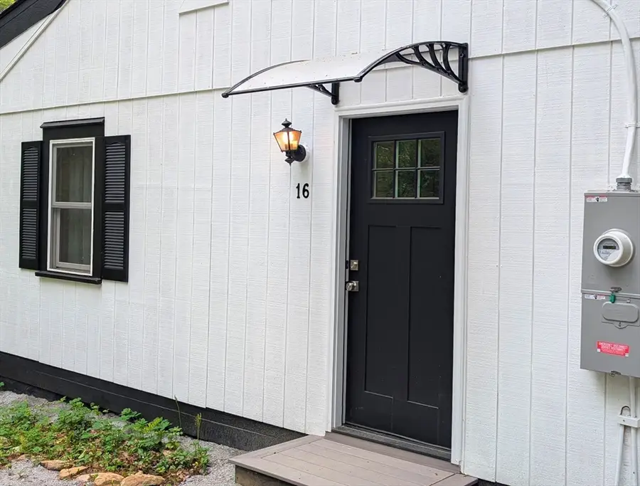 16 Garnet Mountain Ln, Peru, MA 01235 - #3
