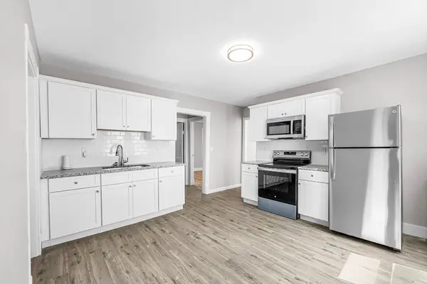 12-14 Carver St, Springfield, MA 01108