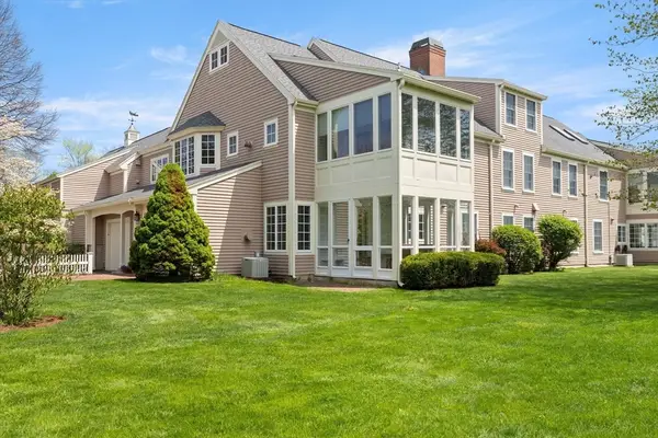 61 Great Hill Drive #61, Topsfield, MA 01983