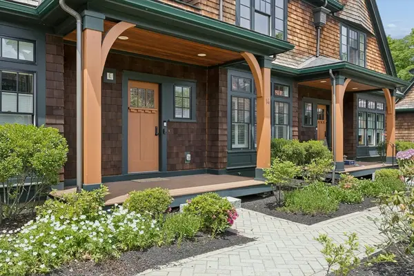 14 Abbey Road #14, Sherborn, MA 01770