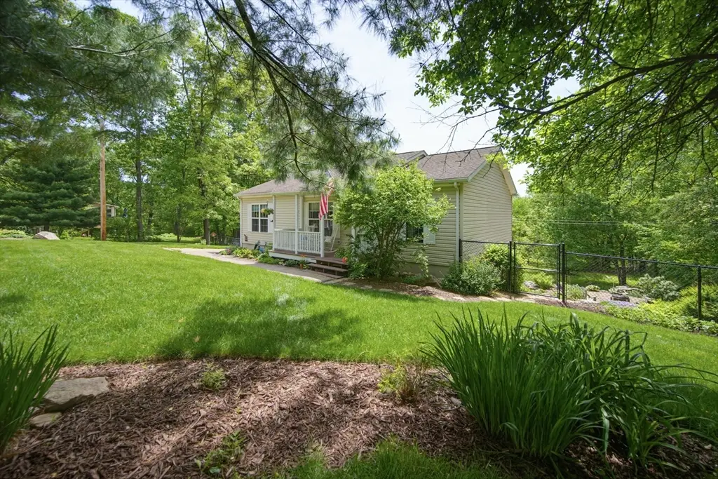 10 Southwick Rd, Sutton, MA 01590 - #1