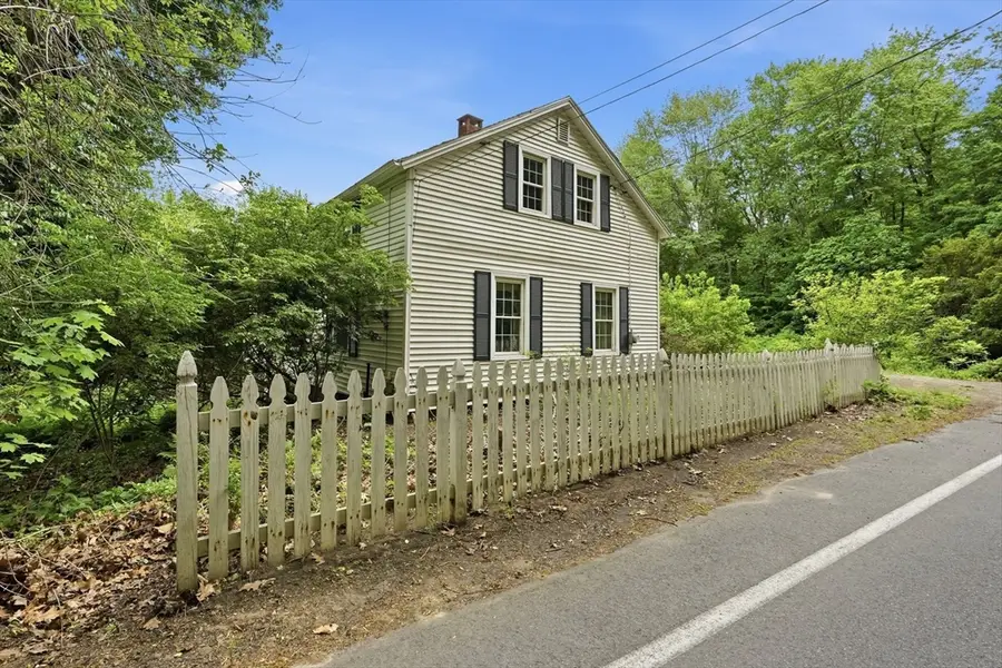72 Park St, South Hadley, MA 01075 - #3