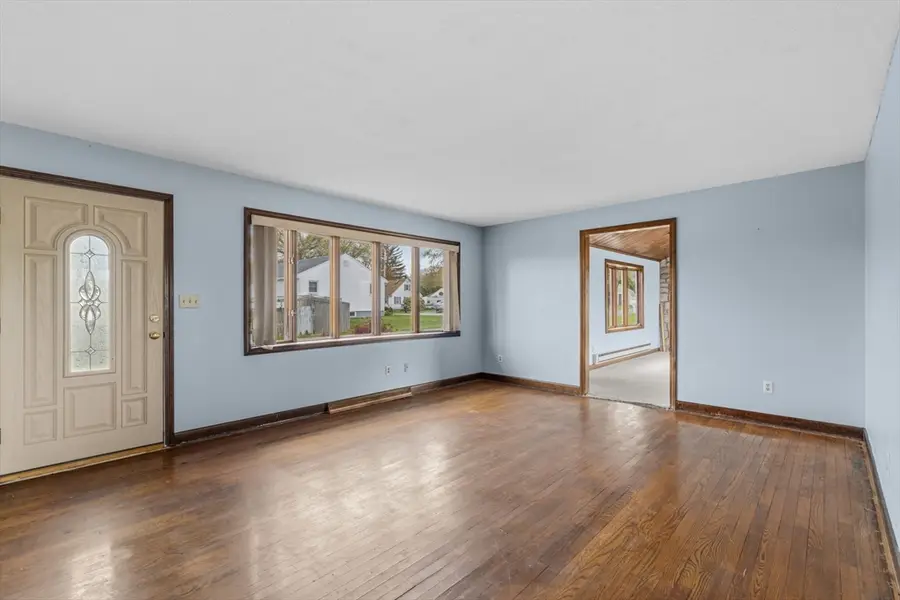 15 Mary Dr, Acushnet, MA 02743 - #3