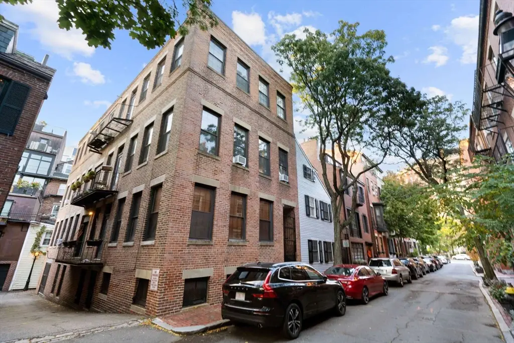 19 Fayette St #3, Boston, MA 02116 - #1