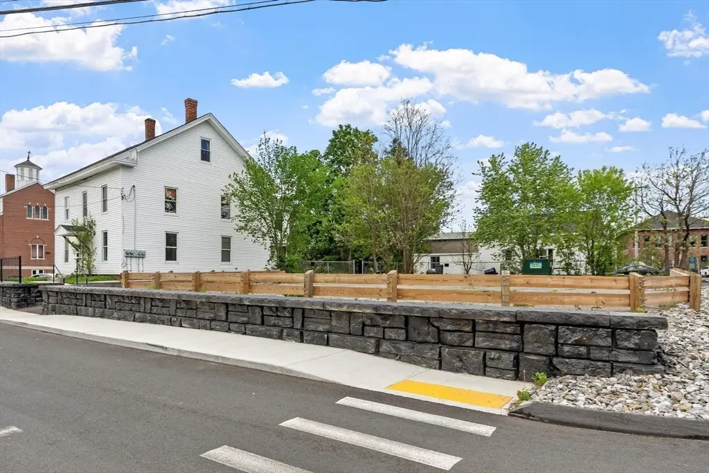 91 Canal St, Athol, MA 01331 - #1