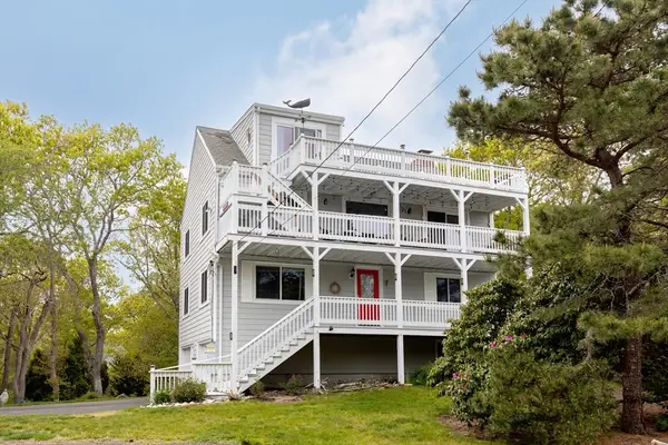 18 Remington Ln, Plymouth, MA 02360