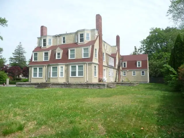 52 Ash St, New Bedford, MA 02740 - #3