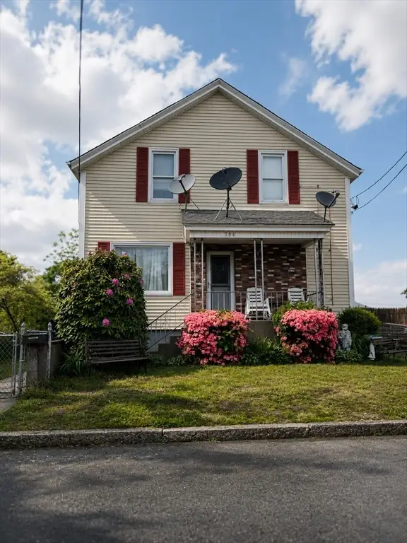 186 Spencer Street, Fall River, MA 02721