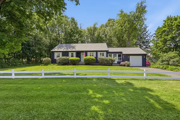 7 Highland Ave, South Hadley, MA 01075