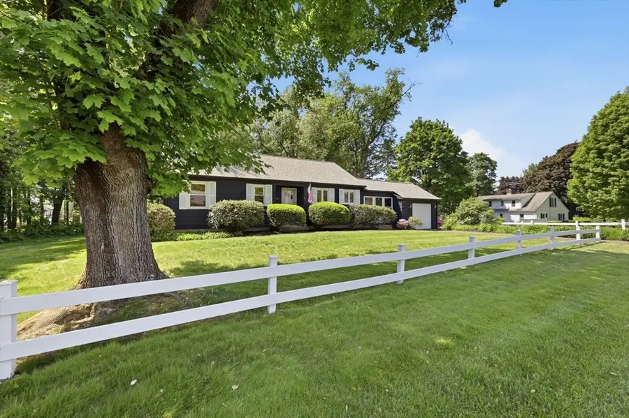 7 Highland Ave, South Hadley, MA 01075 - #3
