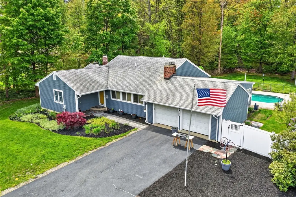375 Pearl St, Brockton, MA 02301 - #1