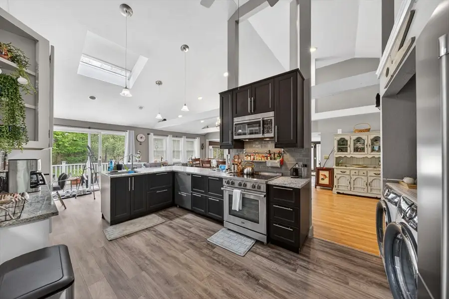 375 Pearl St, Brockton, MA 02301 - #2