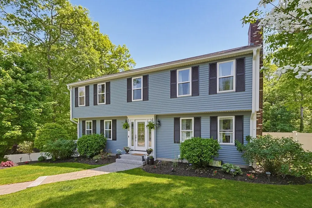 14 Narcissus Ct, North Attleboro, MA 02760 - #1
