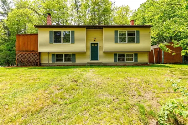 1 Balsam Dr, Ashburnham, MA 01430