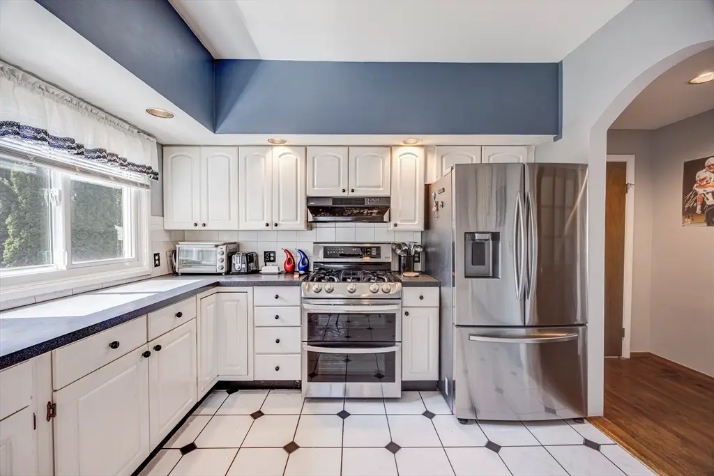 188 Washington St, New Bedford, MA 02740 - #1
