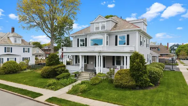 293 Hawthorn St, New Bedford, MA 02740
