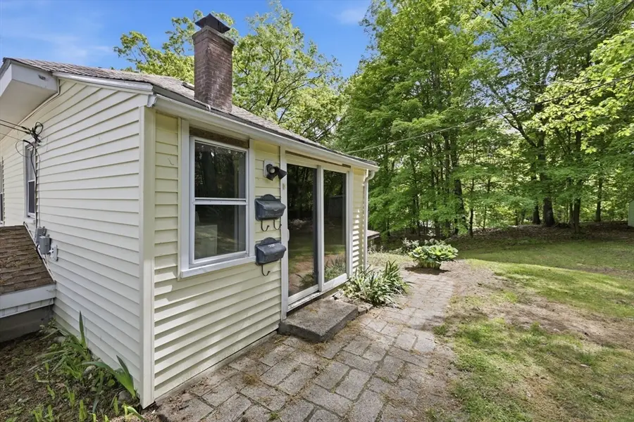 83 Shore Drive, Auburn, MA 01501 - #2