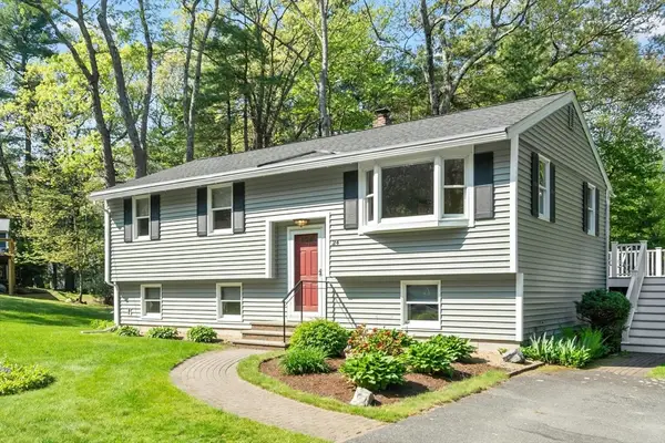 24 Meadowview Rd, Georgetown, MA 01833