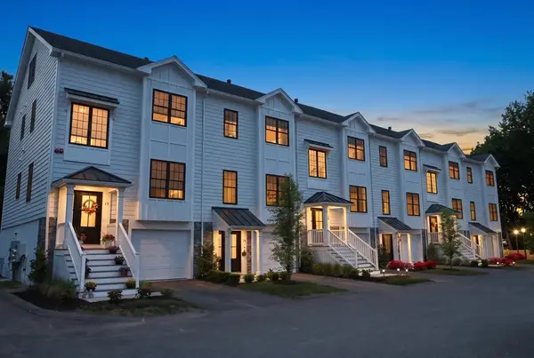 68 Prospect St #16, Peabody, MA 01960