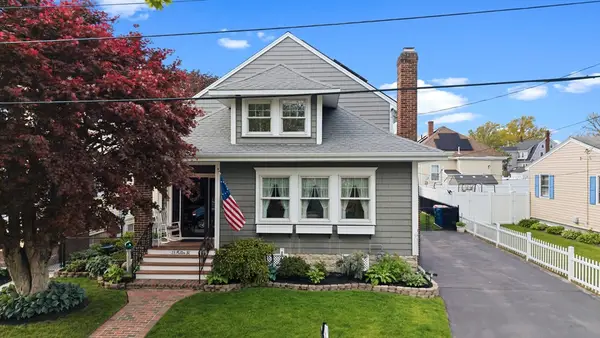 23 Milton St, New Bedford, MA 02740