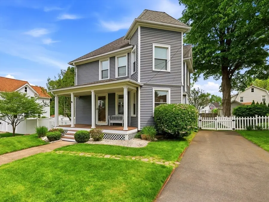 9 Callender Ave, East Longmeadow, MA 01028 - #2