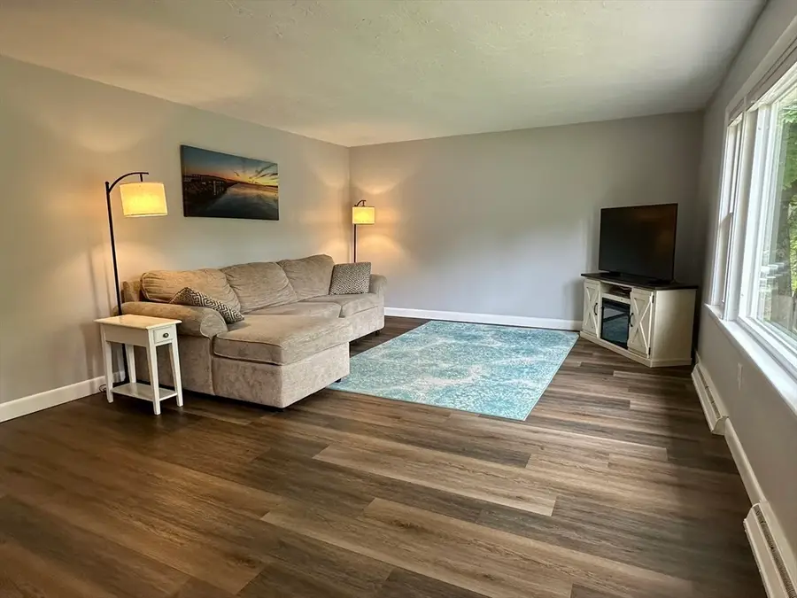 11 Ringer St, Leominster, MA 01453 - #2